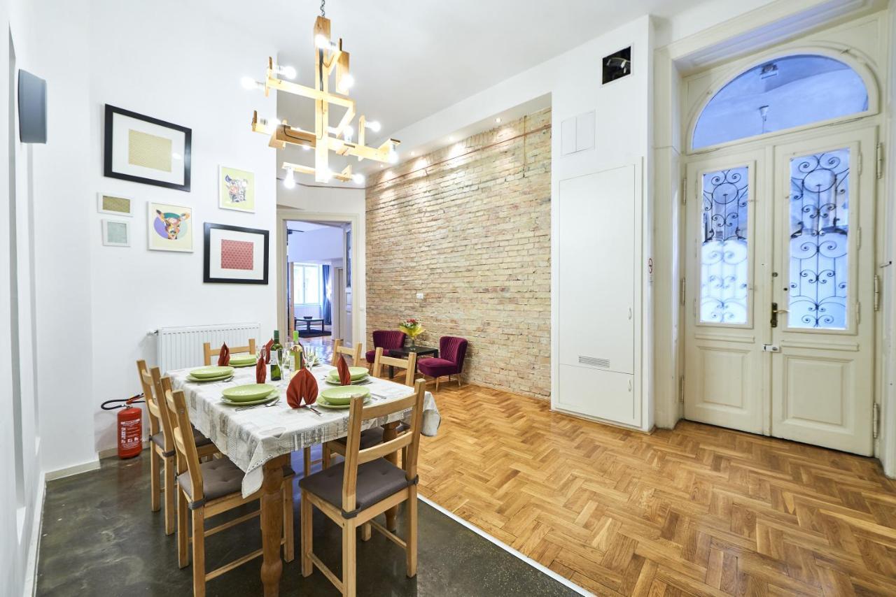 Large Apartment For Groups City Center Dist. VII Budapest Eksteriør bilde