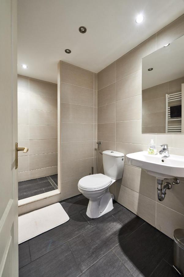 Large Apartment For Groups City Center Dist. VII Budapest Eksteriør bilde