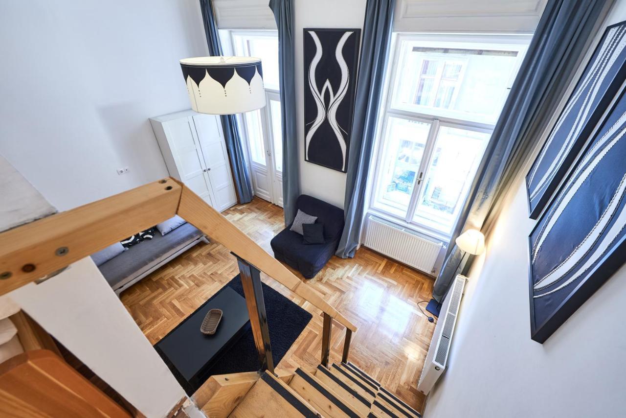 Large Apartment For Groups City Center Dist. VII Budapest Eksteriør bilde