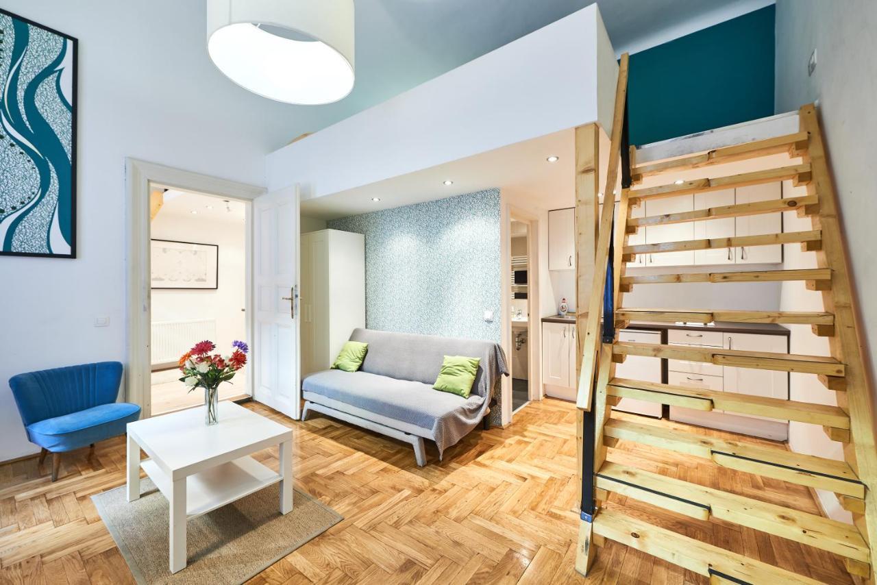 Large Apartment For Groups City Center Dist. VII Budapest Eksteriør bilde